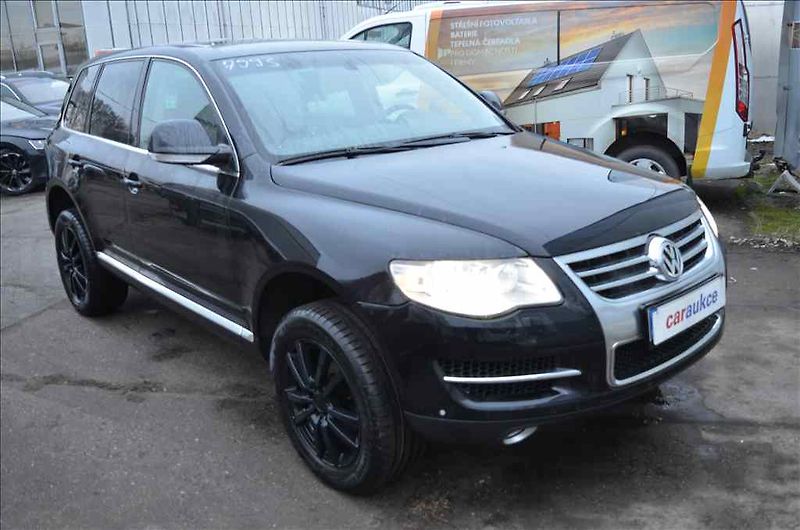 Volkswagen Touareg (2008) 2,5 TDI - fotka 3 z 19