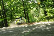 V rámci přípravy na víkendový 53. ročník Barum Czech Rally Zlín absolvovala třicítka pilotů úterní test na trati Ludkovice - Biskupice.