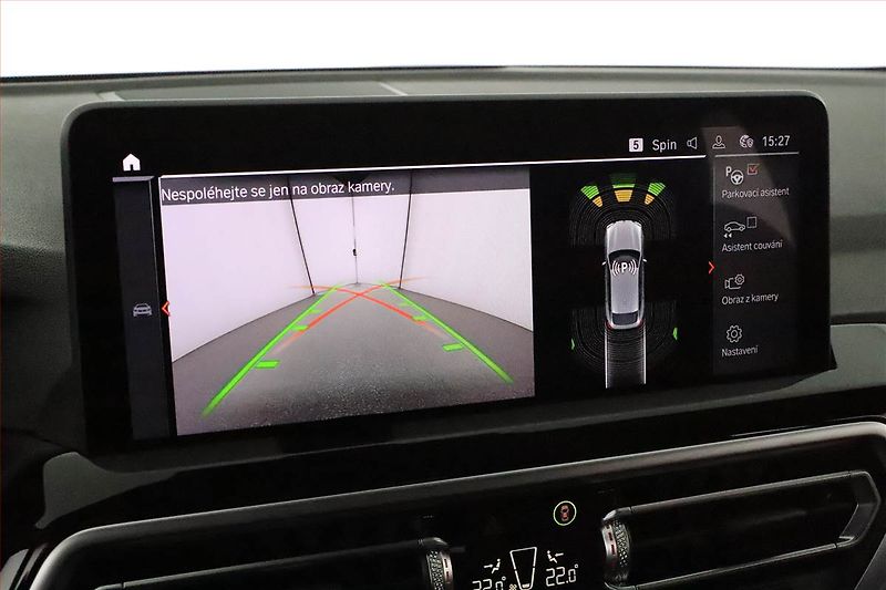 BMW X4 (2024) xDrive20d - fotka 13 z 21