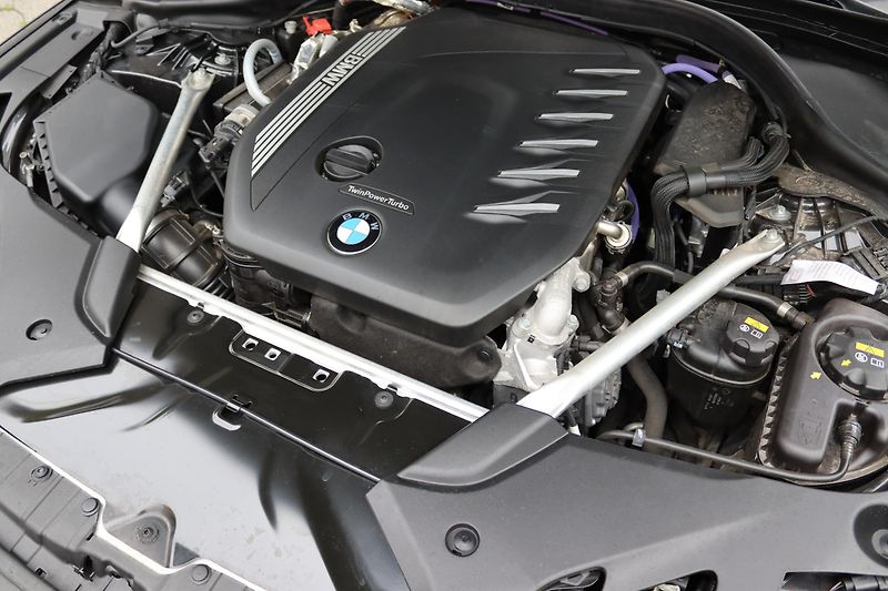 BMW Řada 5 540D XDRIVE G30 M-PAKET 250kW - fotka 50 z 50