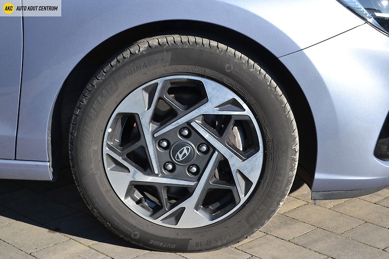 Hyundai i30 WG 1.5T-GDI 103KW DCT FAMILY N - fotka 10 z 47