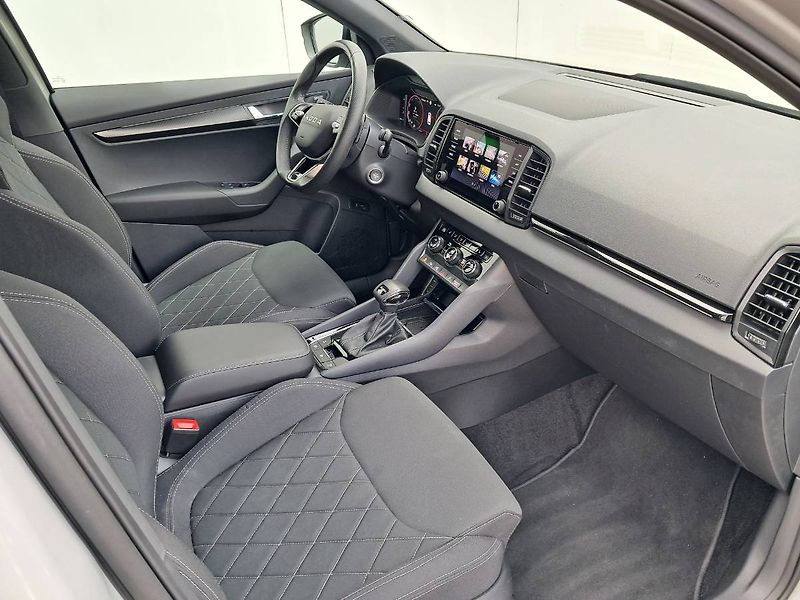 Škoda Karoq (2025) Sportline 2.0 TDI / 110 kW  DS - fotka 22 z 30