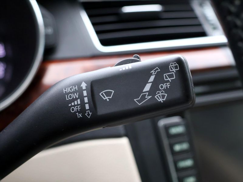 Škoda Superb 2,0 TDI 4x4 DSG Exclusive Kůže - fotka 19 z 34