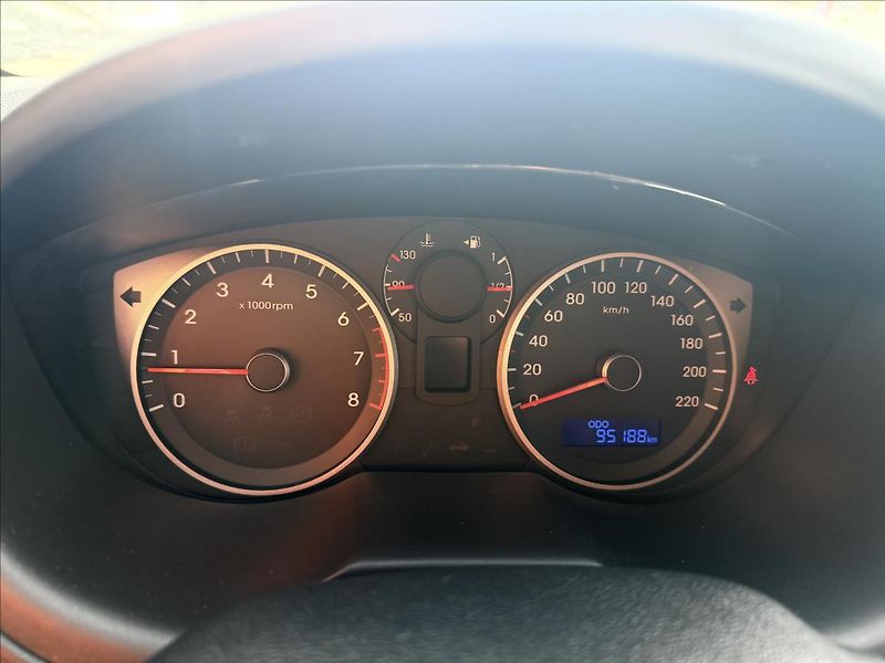 Hyundai i20 1,3 i - fotka 13 z 26