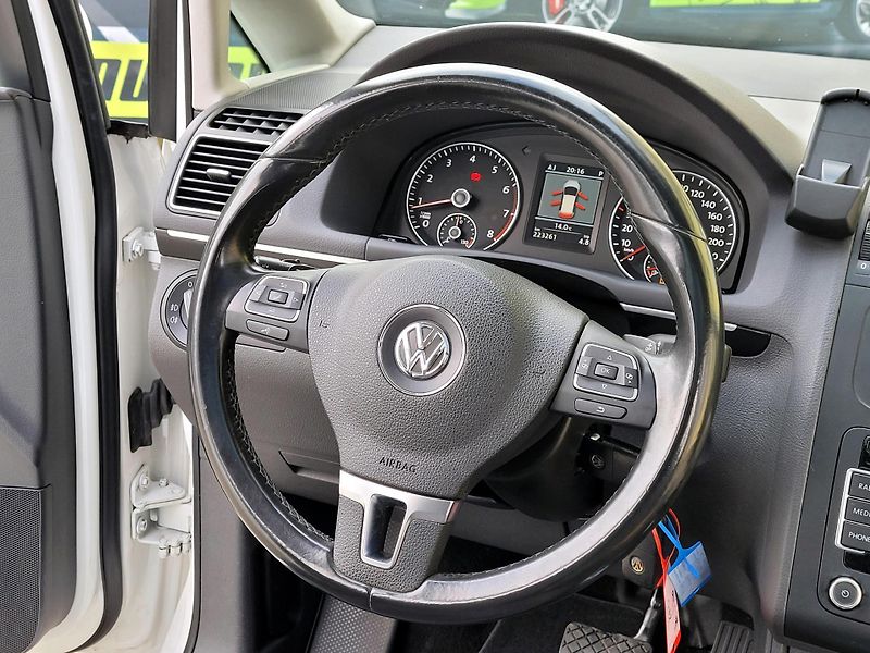 Volkswagen Touran 1,4 DSG Highline, nové ROZVODY - fotka 29 z 46