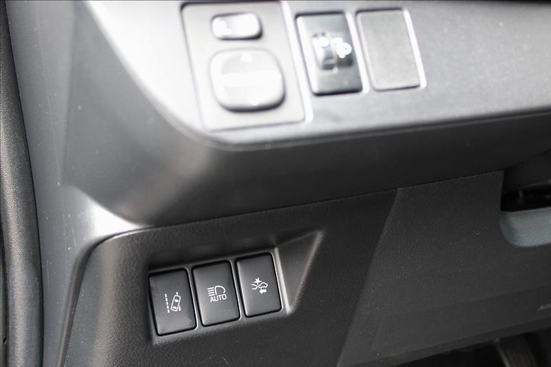 Toyota Yaris 1,5 Hybrid Comfort, Kamera - fotka 17 z 28