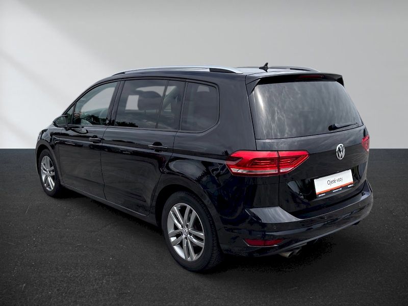 Volkswagen Touran (2017) 1.4 TSi 110kW DSG - fotka 9 z 33
