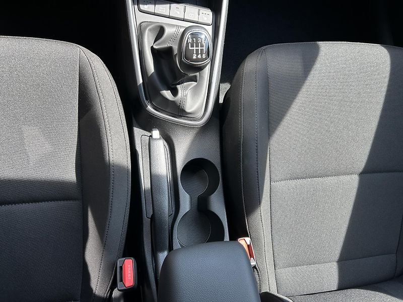 Hyundai i20 1,0 T-GDI 74 kW 6st. STYLE FL - fotka 30 z 31