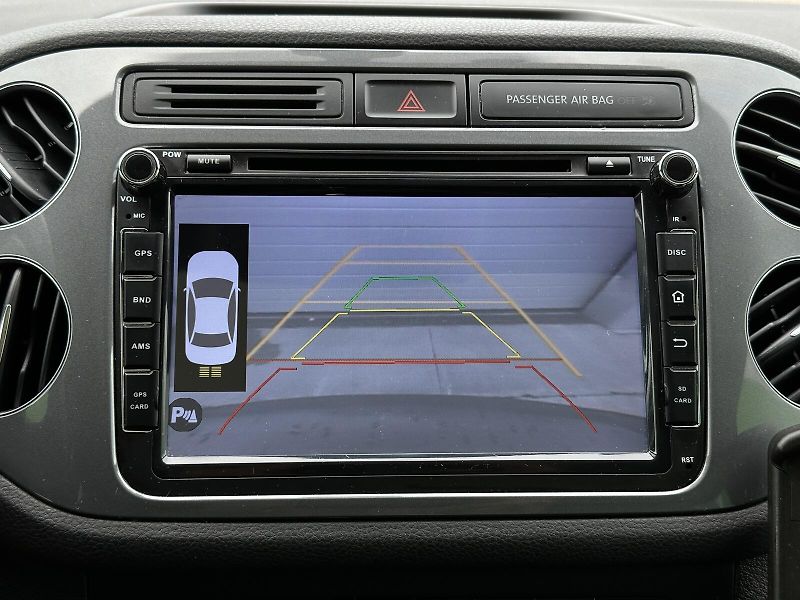 Volkswagen Tiguan 2.0TDi 4Motion DSG 140PS Tempo - fotka 30 z 42