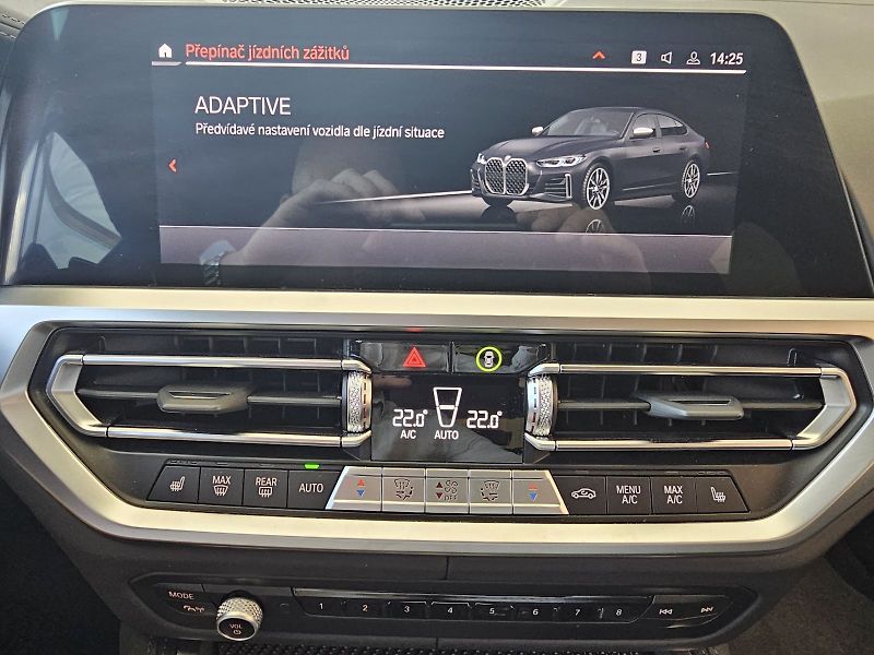 BMW Řada 4 M440i xDrive - fotka 28 z 36