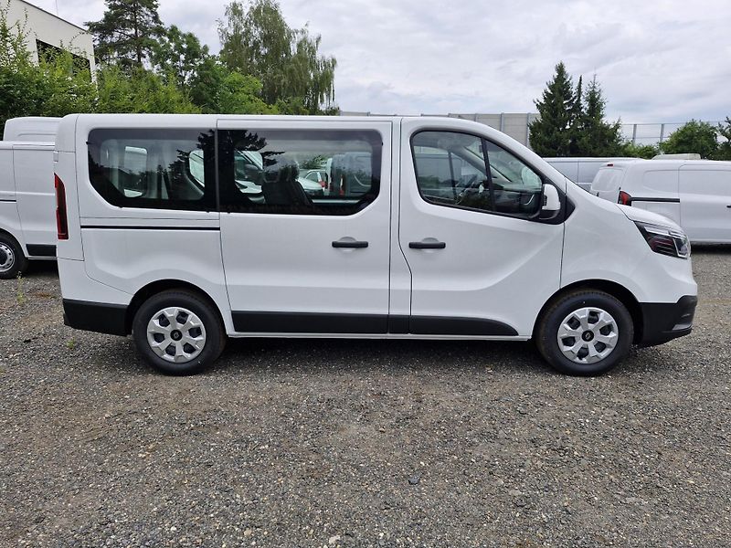 Renault Trafic (2026) L1 Equilibre 150k 6míst - fotka 3 z 17