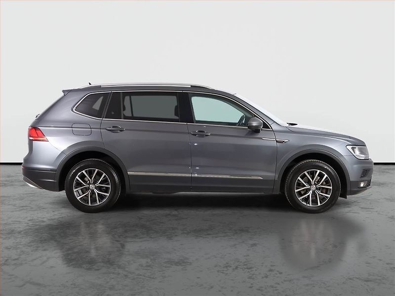 Volkswagen Tiguan Allspace (2020) Comfortline 2.0 TDI, 4X4 - fotka 6 z 22