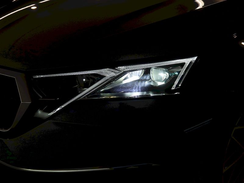 Škoda Octavia (2025) TOP PREMIUM 2.0TDI 110KW DSG L - fotka 10 z 42
