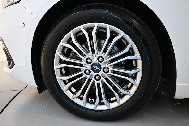 Ford Mondeo (2021) 2.0 LED SONY ACC Tažné Kamera - fotka 33 z 35