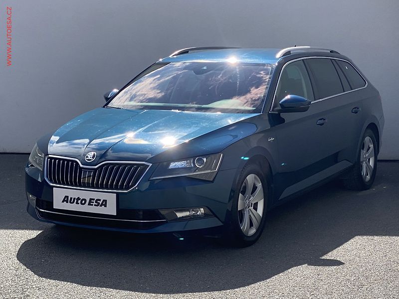 Škoda Superb (2015) 2.0 TSi 4x4, L&K, DSG, TZ - fotka 3 z 19