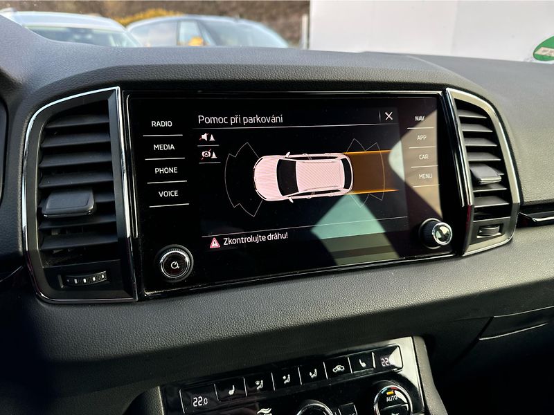 Škoda Karoq 4x4 Style 2.0 TDI DSG - fotka 16 z 22
