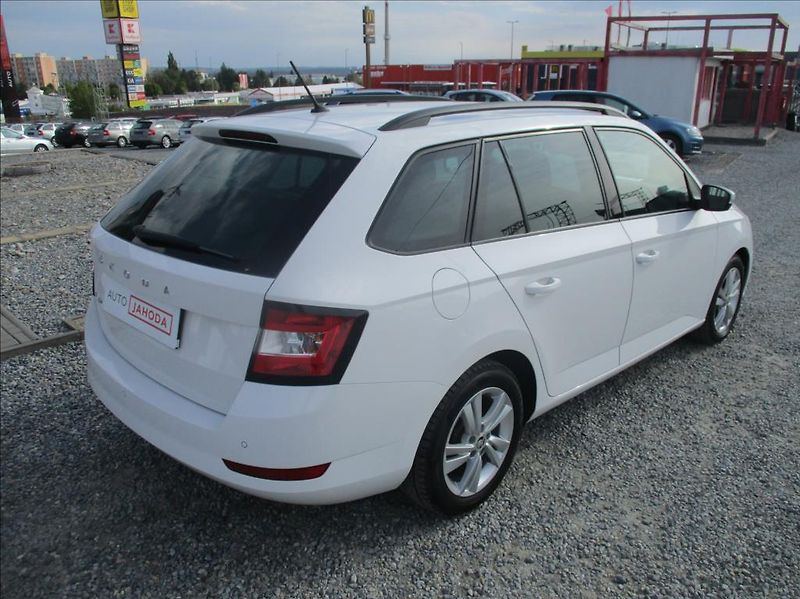 Škoda Fabia 1,0 TSI, klima,servis,DPH,CZ, - fotka 5 z 38