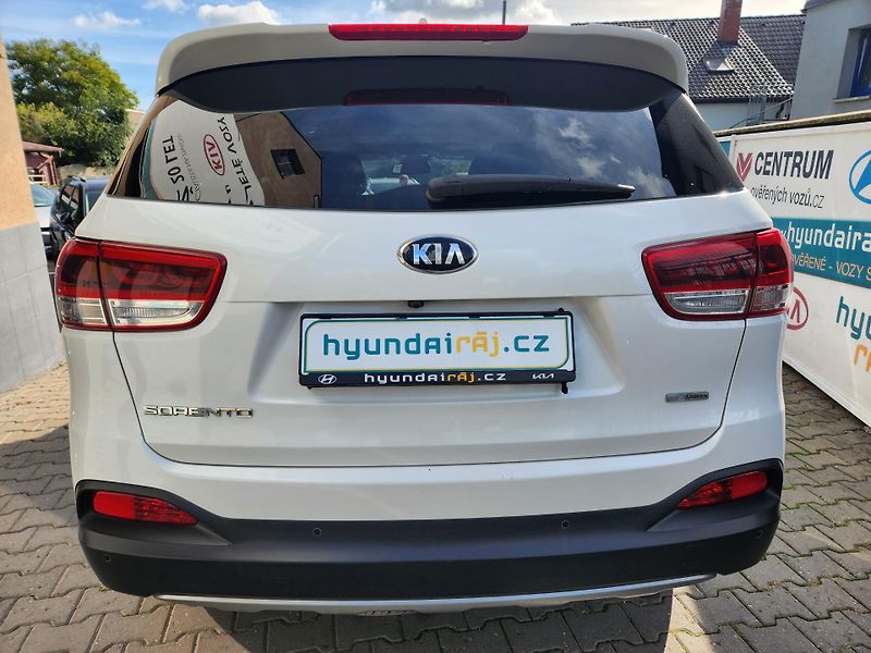 Kia Sorento (2018) 2.2-PREMIUM-PANORAMA-KŮŽE - fotka 7 z 15
