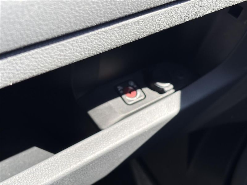 Opel Vivaro 2,0 Cdti 90kW Enjoy L2 DPH - fotka 30 z 33