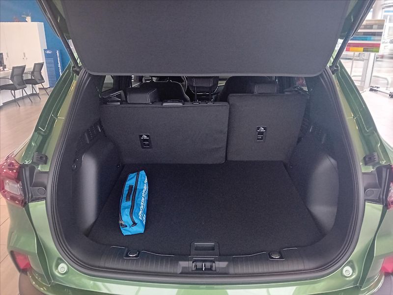 Ford Kuga (2025) 1,5 EcoBoost 110kW  Titanium - fotka 8 z 14