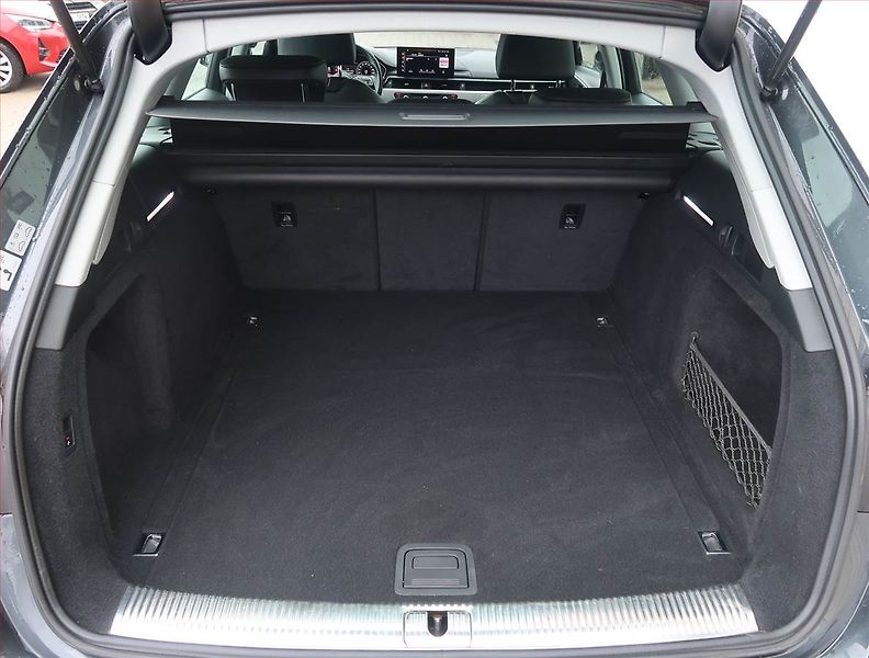 Peugeot 5008 (2018) 2.0 BlueHDi, Kůže, Navi - fotka 11 z 20