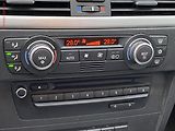 BMW Řada 3 (2008) 2.0D 320d xDrive, Bixen - náhled 14