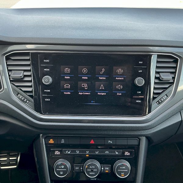 Volkswagen T-Roc (2022) 2.0 TDI DSG Sport - fotka 28 z 31