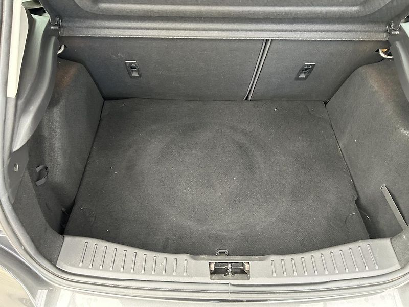 Ford Focus 1.5   Titanium - fotka 23 z 24