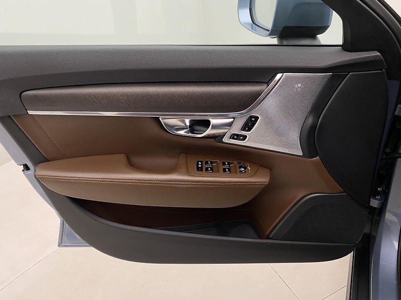 Volvo V90 CC D5 AWD INSCRIPTION AUT CZ - fotka 7 z 51
