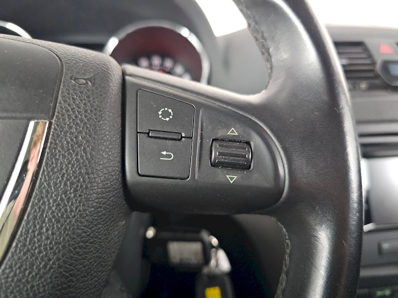 Škoda Yeti (2011) 1.4TSI 90kW EXPERIENCE NAVI XE - fotka 10 z 24