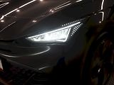 Cupra Born (2022) 150KW 62kWh TEPELNÉ ČERPADLO N - náhled 10