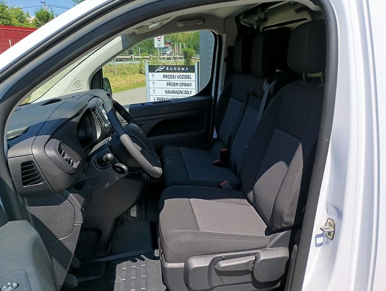 Peugeot Expert (2024)  Furgon L3 2.0 BHDi 145 MAN6 - fotka 12 z 21