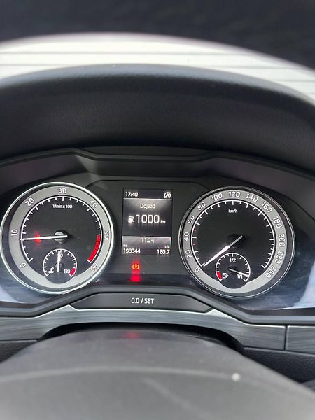 Škoda Superb (2020) III 2.0 TDI 110KW 2020 1MAJITE - fotka 16 z 24