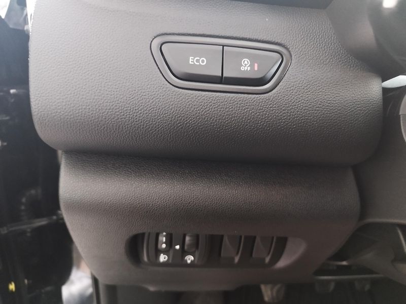 Renault Kadjar (2017) 1,2TCE,96KW,LED,ALU,SERVISKA - fotka 30 z 34