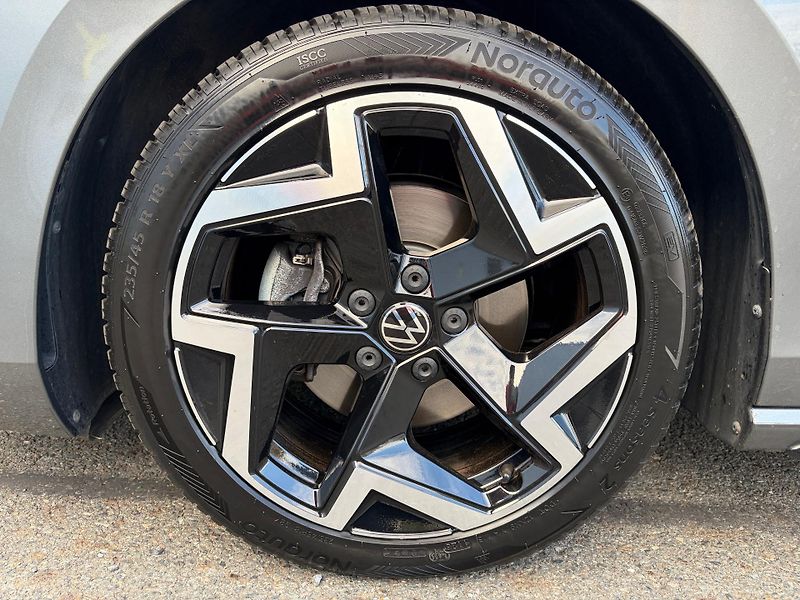 Volkswagen Passat (2025) R-Line DSG masáže MATRIX ACC  - fotka 56 z 57