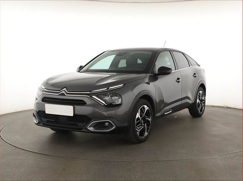 Citroën C4 (2023) 1.2 PureTech, Automat, Kůže - fotka 2 z 19