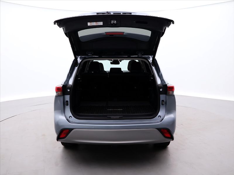 Toyota Highlander 2,5 Hybrid 140kW Executive CZ - fotka 9 z 34