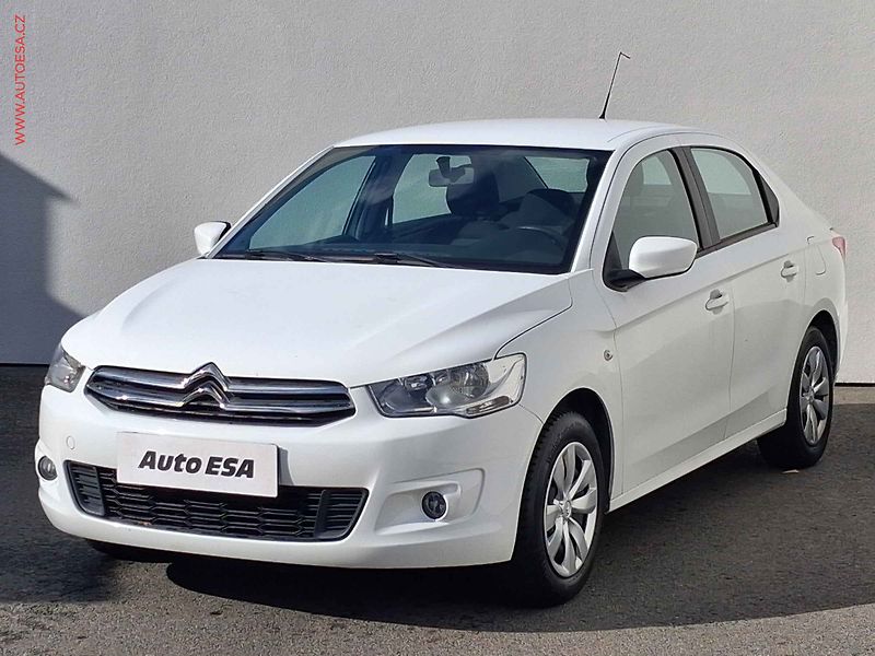 Citroën C-Elysée (2016) 1.6 i, ČR, Exclusive, TZ - fotka 3 z 13