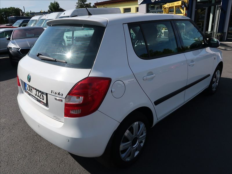 Škoda Fabia 1,2 i,NovéČR,Elegance,aut.klim - fotka 3 z 21