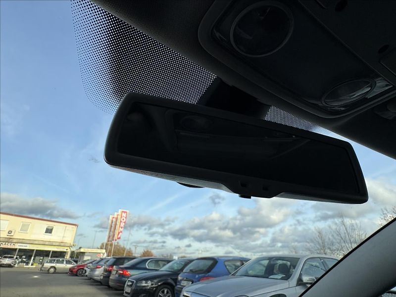 Volkswagen Passat 1,4 TSi 90kW,PDC,Výhřev,OrigKm - fotka 19 z 29