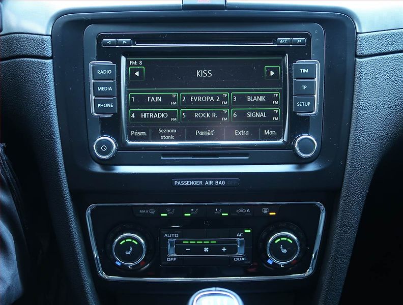 Škoda Superb (2008) 2.0 TDI, Automat, Serv.kniha - fotka 12 z 19