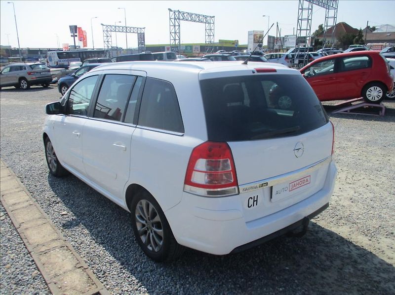 Opel Zafira 2,2 i, ,serviska, 7 míst, - fotka 6 z 32