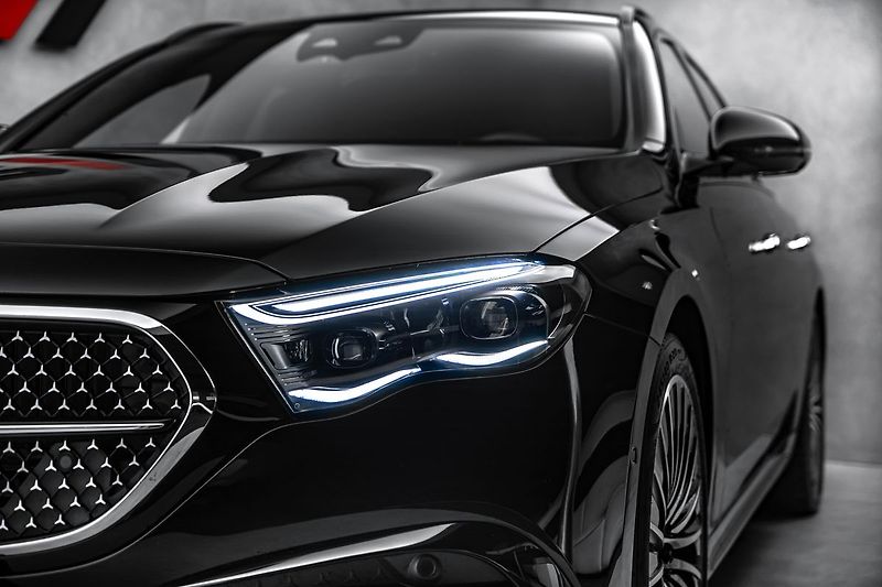 Mercedes-Benz Třídy E d 4M AMG Nezávislé Burmester - fotka 9 z 22
