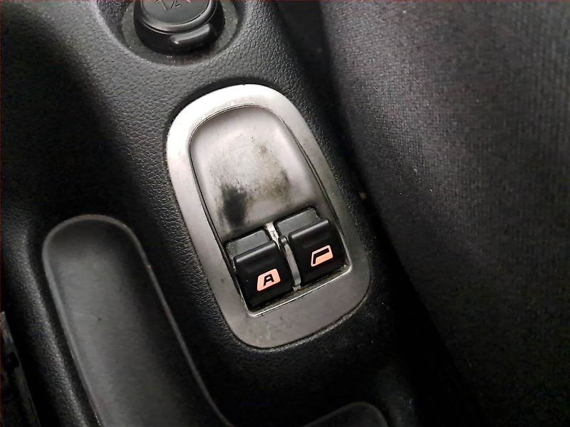Peugeot 206 (2010) 1.4 HDI, po STK, plně pojízdný - fotka 15 z 16