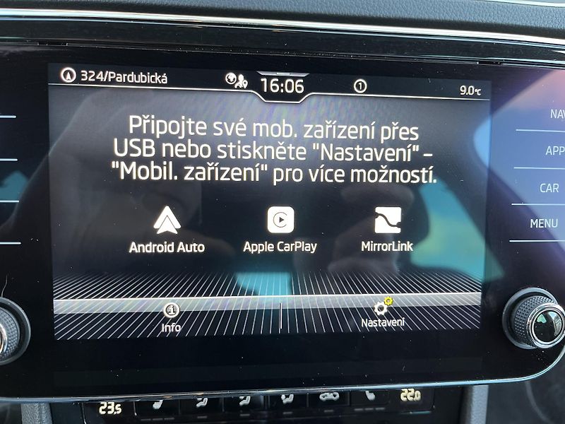 Škoda Superb (2021) 1.5TSI 110KW STYLE MAN6 MATRIX - fotka 30 z 49