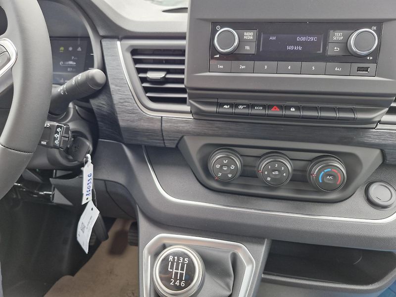 Renault Trafic (2026) L1 Equilibre 150k 9míst - fotka 11 z 17