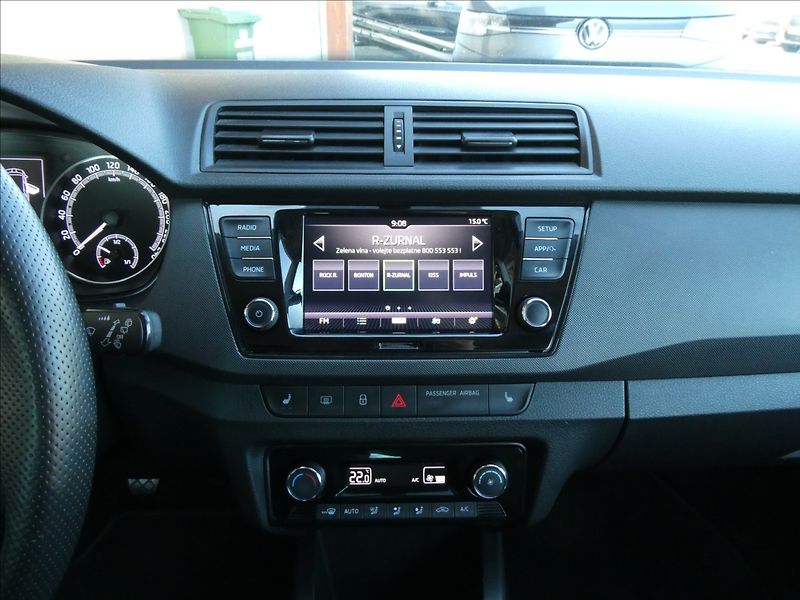 Škoda Fabia 1,0 TSi 70kW BLACK,2x kola,ČR - fotka 29 z 39