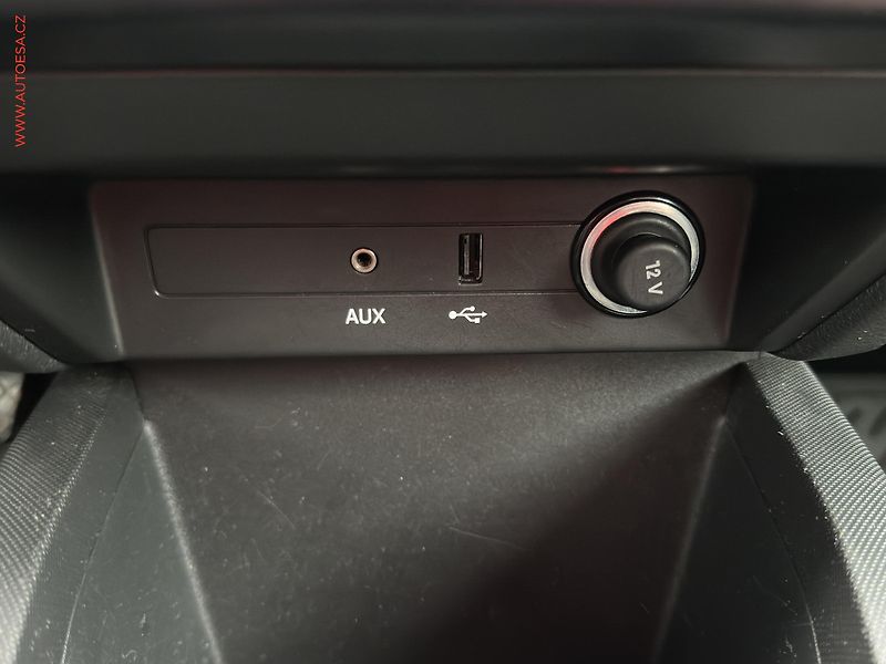Škoda Fabia (2016) 1.4 TDI, Navi, AC - fotka 16 z 18