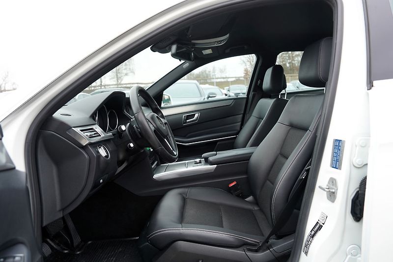 Mercedes-Benz Třídy E E 220d Avantgarde/kůže/AT/ČR - fotka 22 z 36