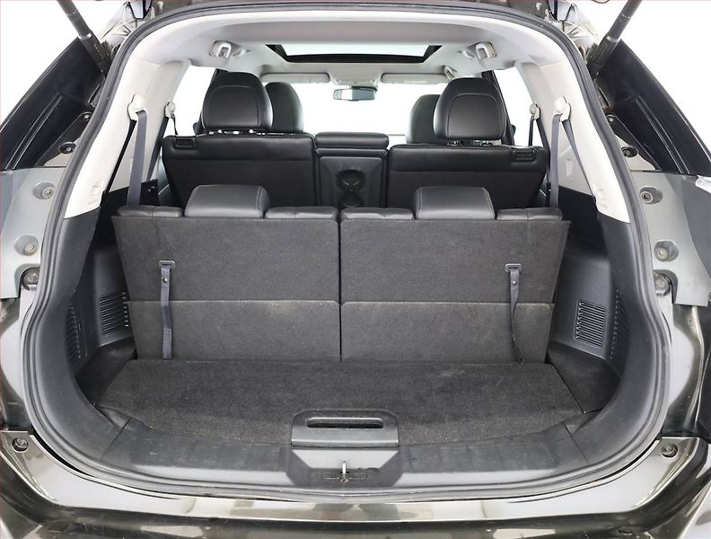 Nissan X-Trail (2017) 2.0 dCi, 7 míst, Serv.kniha - fotka 19 z 21